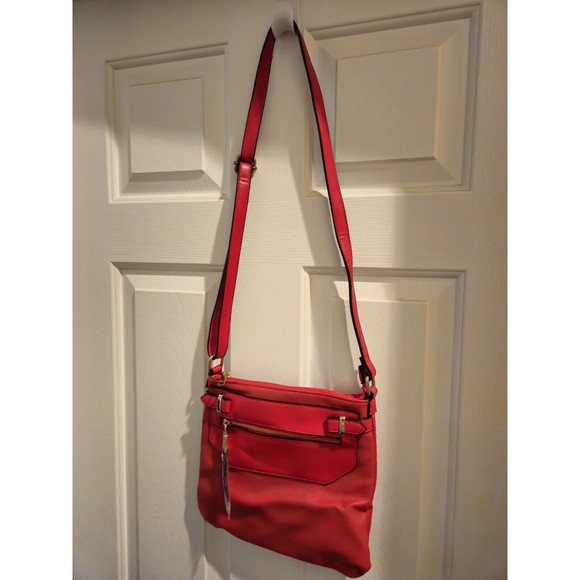 Aldo Red Purse Handbag with adjustable strap  10" x 11" - Picture 2 of 11